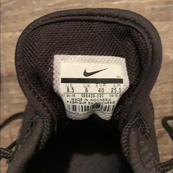 Black Nike Air Max Thea - Picture 6 of 6